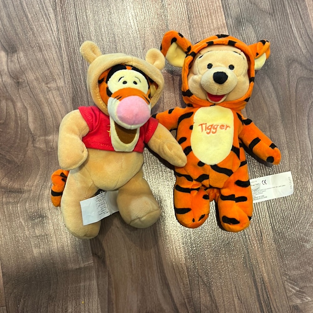 (2) 1999 Disney Winnie the Pooh Plush HALLOWEEN